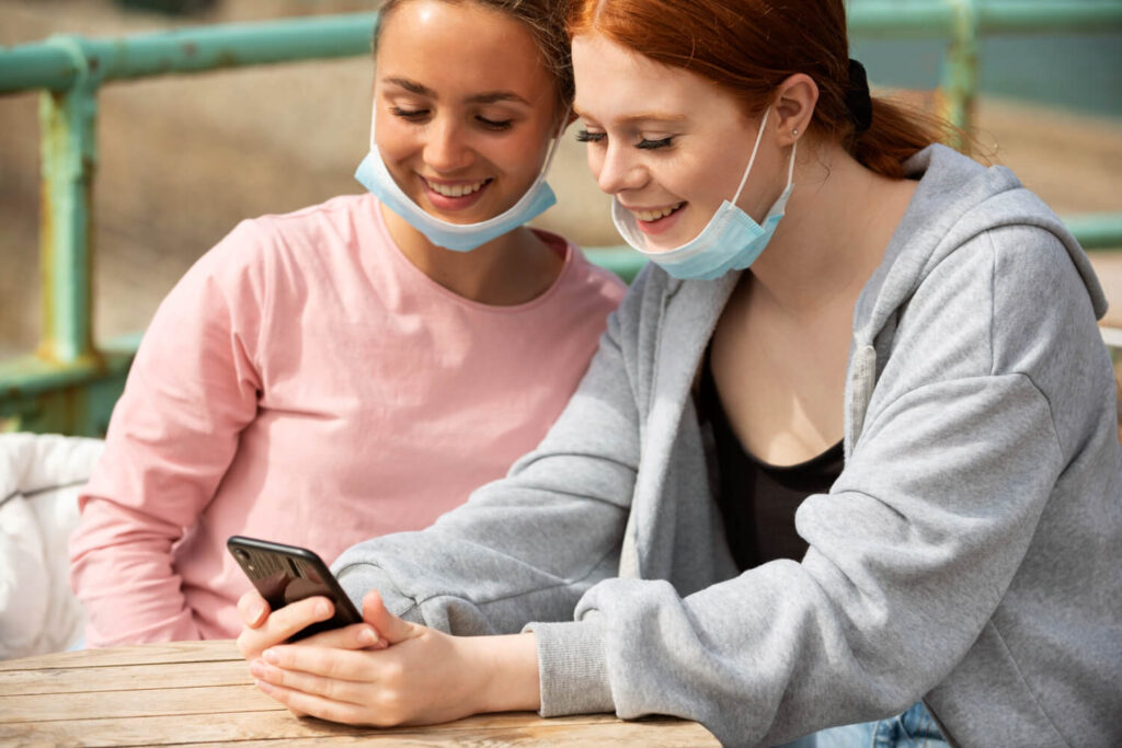 Vertex360 Communication Features