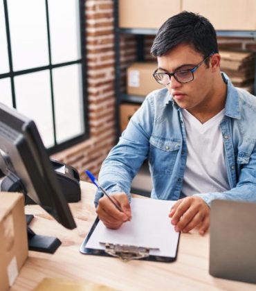 how-do-i-find-a-support-worker-FAQ-v2